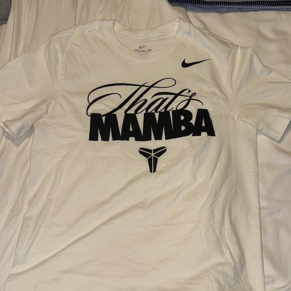 Brand New (Men’s small) Kobe Bryant “That’s Mamba”
